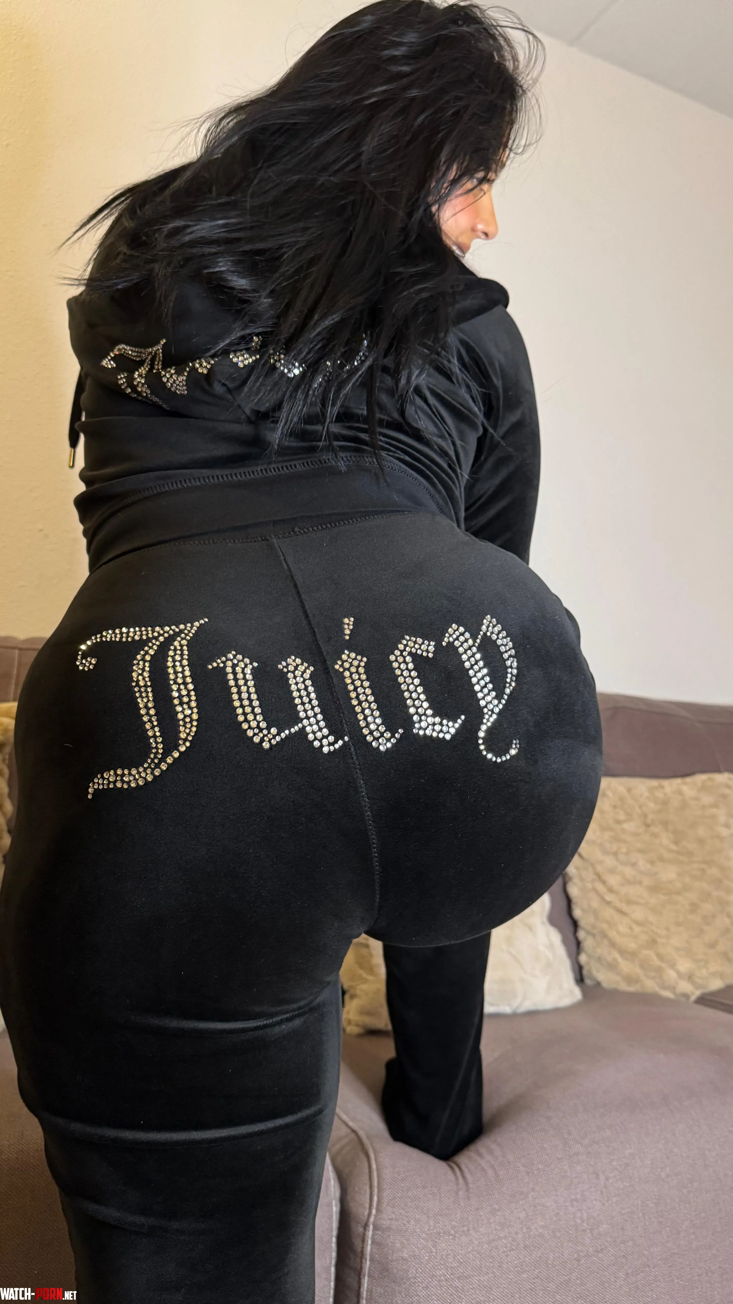 My tight sweet and chocolate booty by Galadriel69_
