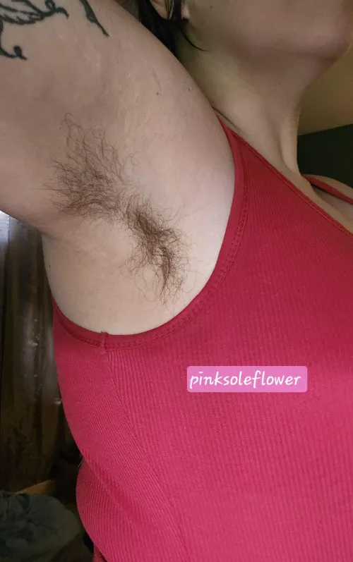 Thumbnail Trimming Time for Hairy Armpits: Tips from pinksoleflower