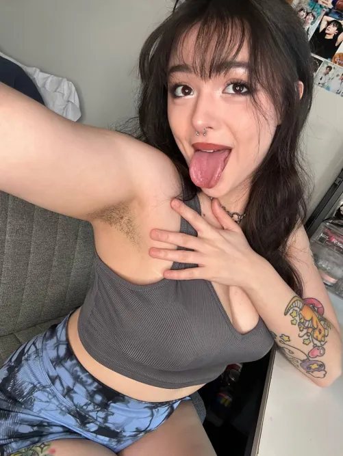 Thumbnail Exploring Armpit Fetishes: Lick Me Now by Felaodyy