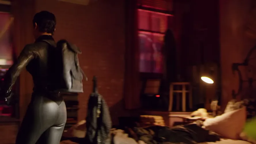 Thumbnail Zoe Kravitz's Charisma: A Celebrity Butts Showcase | Author: DWJones28