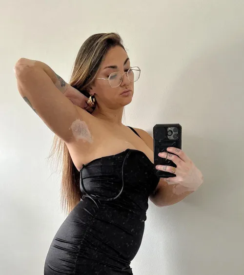 Thumbnail YamilaMailen's Aromatic Return: Armpit Musings