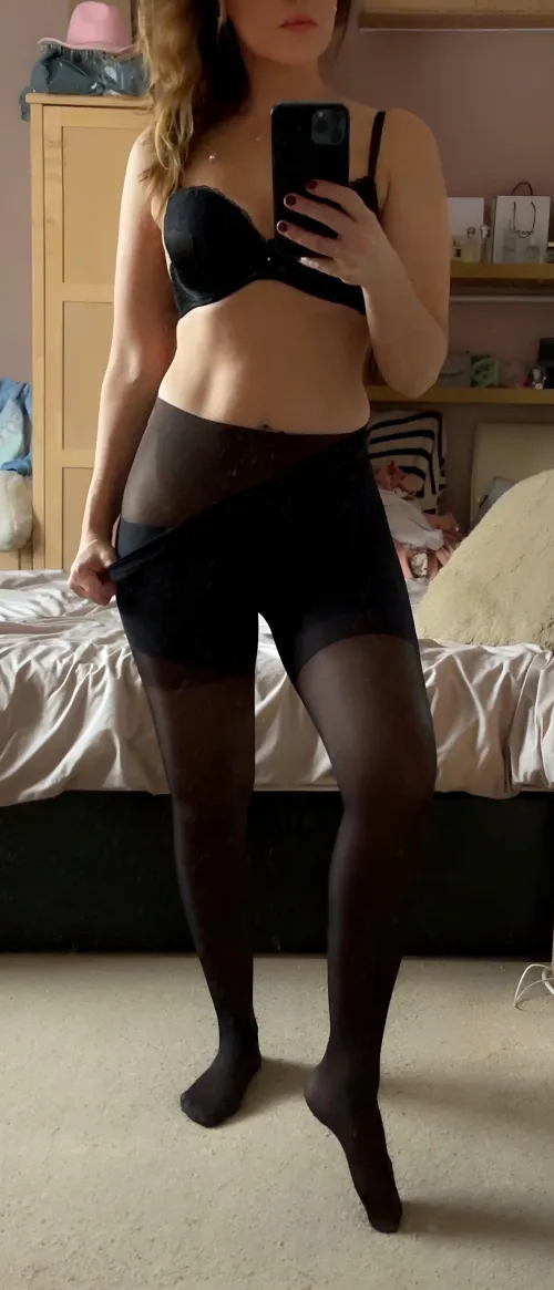 Thumbnail Double layered tights: Styling Tips by pandora0405