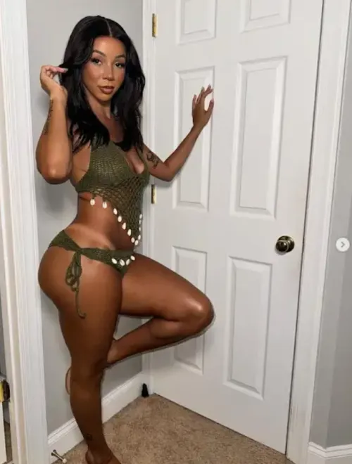 Thumbnail Baring It All: Brittany's HipHopGoneWild Experience with 7xLonn