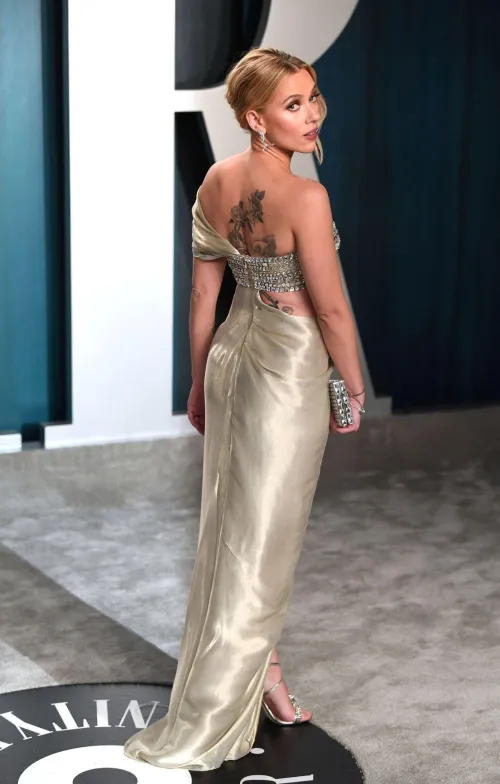 Thumbnail Scarlett Johansson's Charm Unveiled by Skellige_Gambino
