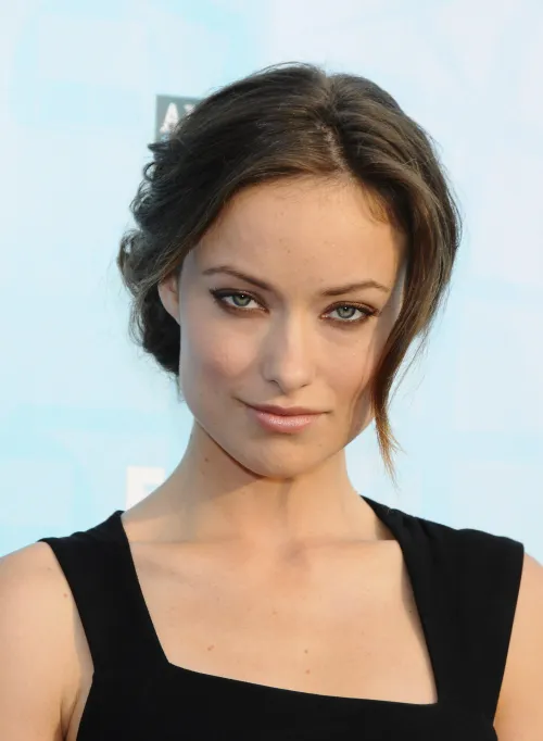 Thumbnail Rom003 Delves into the Elegance of Olivia Wilde