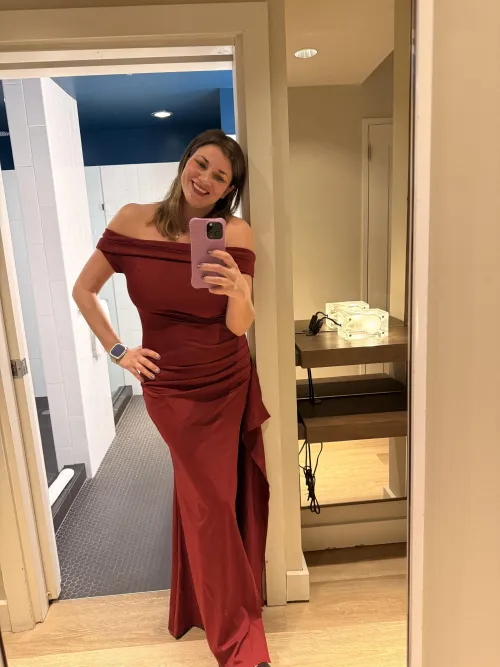 Thumbnail Curves Embraced: The allure of tightdresses by 79slothie