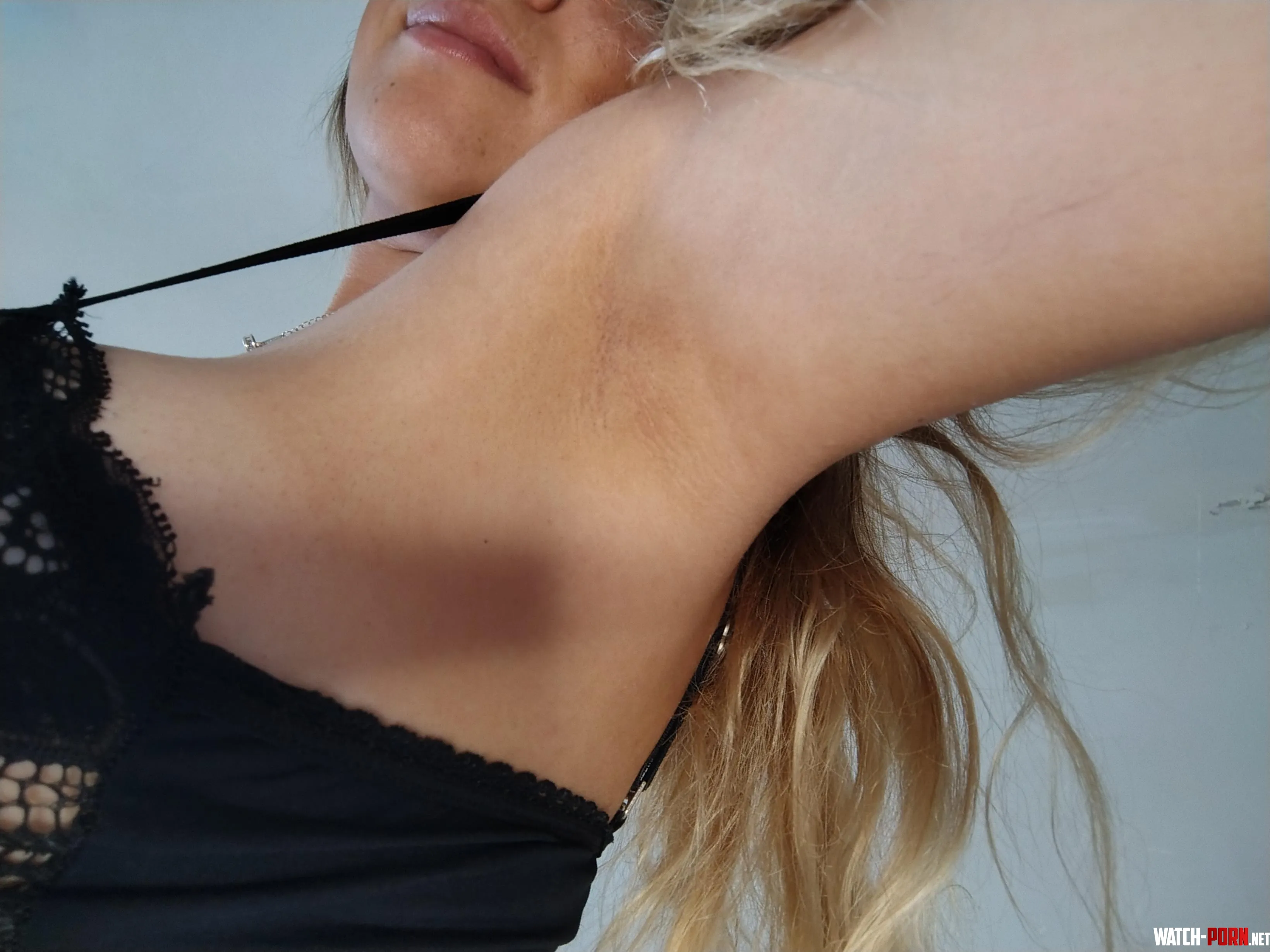 I would just love to know how would you give little kisses to my armpits by Ready_Replacement516
