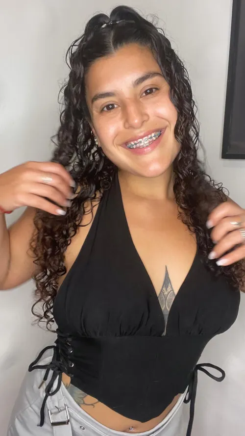 Thumbnail Black & Gray Combo Enthusiast: Styling Tips | curlyydoll