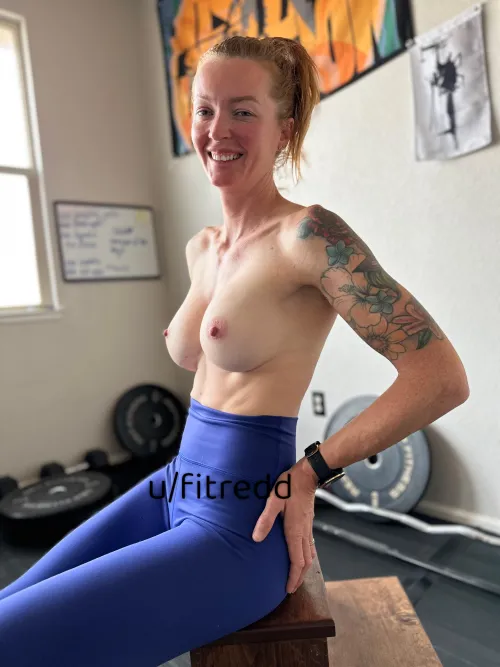 Thumbnail Explore a 'Side View After a Hard Workout' by fitredd in BustyPetite