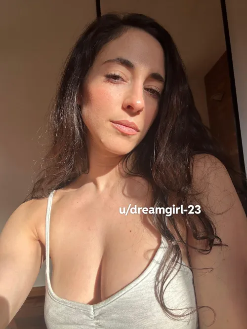 Thumbnail Brunette Beauty: Are You My Type? | dreamgirl-23