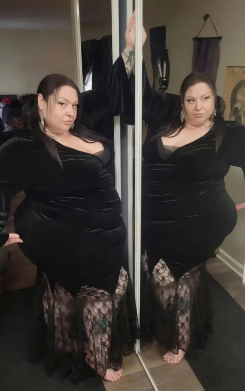 Thumbnail MissMortisBBW Explores Clubwear and Costumes - A BBW Journey