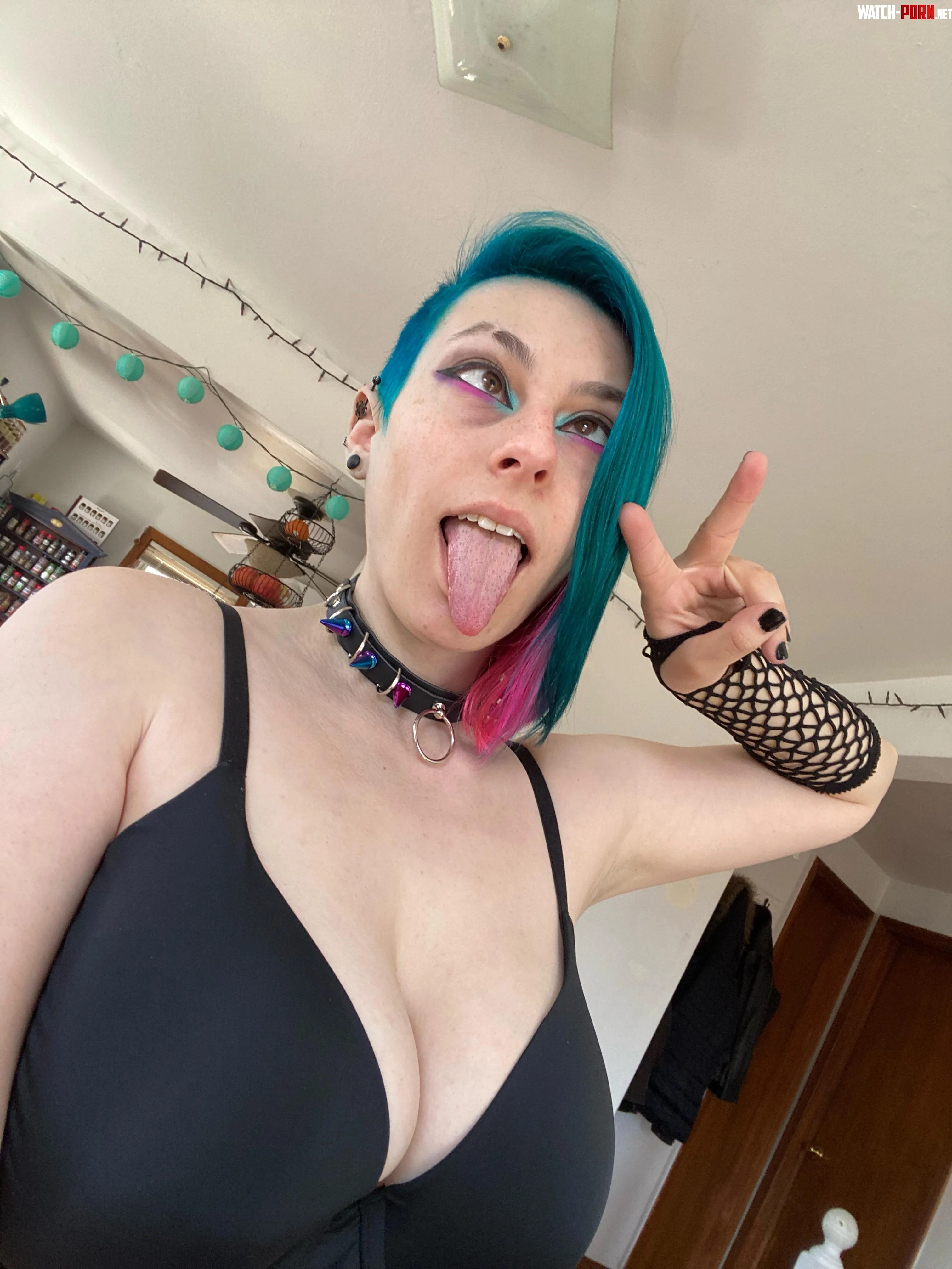 Alt girls do the sluttiest ahegao by Blue-Haze-Babe