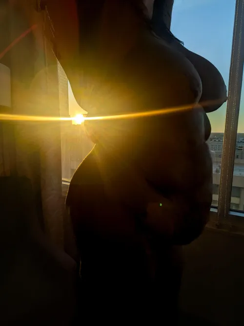 Thumbnail The Only Nude You'll Find on Reddit: Insightful BBW Piece by autumn_winters_of