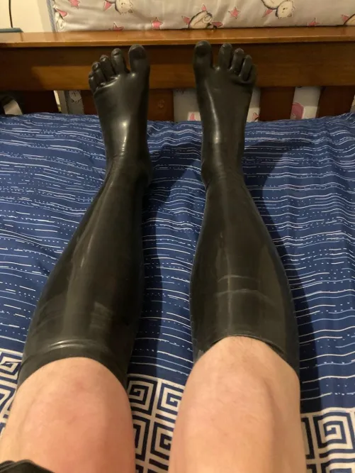 Thumbnail Latex Toed Socks Delight: Dive into ShinyPorn with Glove_Lover_