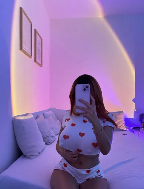 Thumbnail NaiEkaj: Big and Soft at 19 | bigtiddygothgf