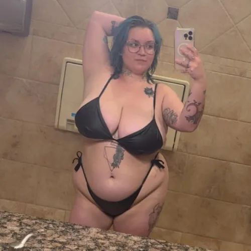 Thumbnail remarkableryannof's Fun Fact: Alt Girls Love Swimming