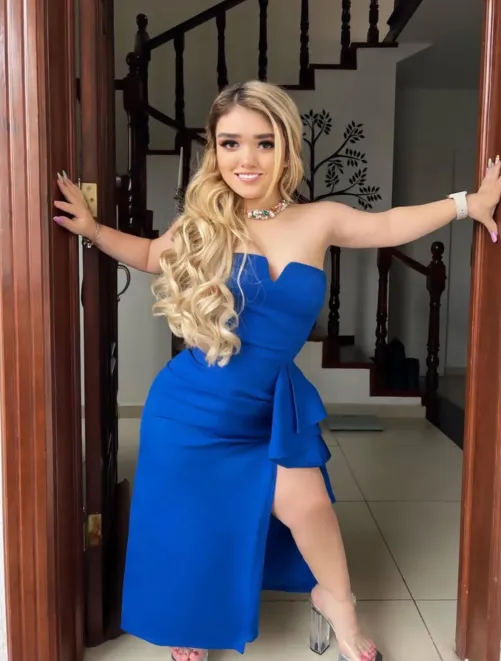 Thumbnail Risky Fashion Choices: A Bold Statement in Tight Dresses by Fairyanx