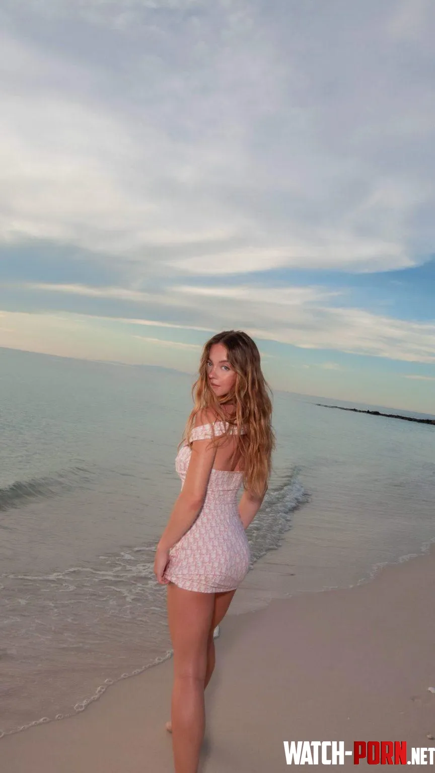 Sydney Sweeney by Popular-Butterfly615