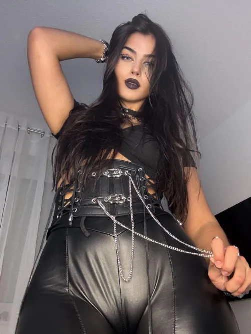 Thumbnail Thick Goth Girl Temptation in Leather Leggings: A Captivating View from HoneydewDream_