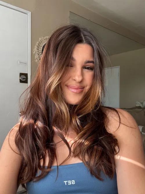 Thumbnail Celebrating the Beauty of Brunette Hair | cutiepie1616