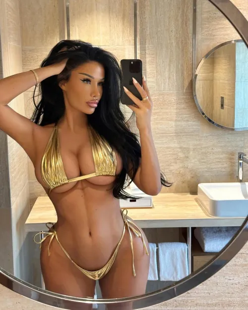 Thumbnail Admiring Adele Grisoni: Beauty Persona by LabChemical8754 | sexygirls