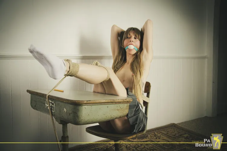 Thumbnail OC Isy Ray Helpless Enjoy by Paboundcom | Damselsindistress