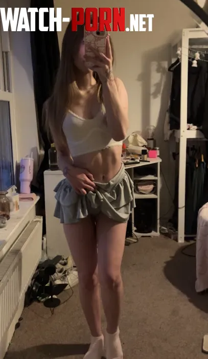 Oops this skirt is already short and Im making it even shorter by smilelcaro