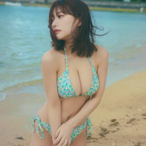 Thumbnail Discover the allure of Miku Tanaka by WoodyAlien in Gravure