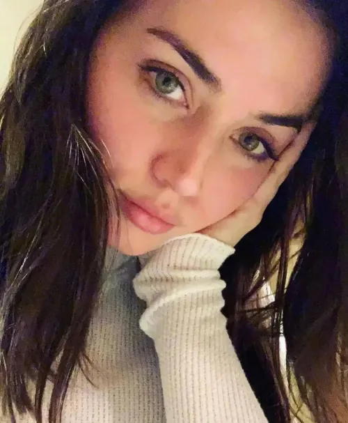 Thumbnail Ana de Armas: A Glance at Beauty by GeorgeneLeggett in PrettyGirls