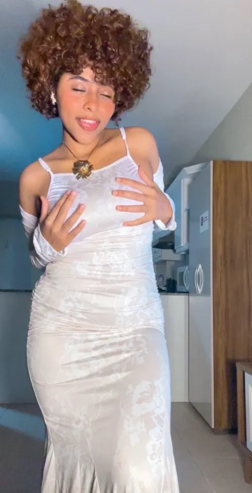 Thumbnail Perfection Defined: SeductiveDiamond's Quest in Tight Dresses