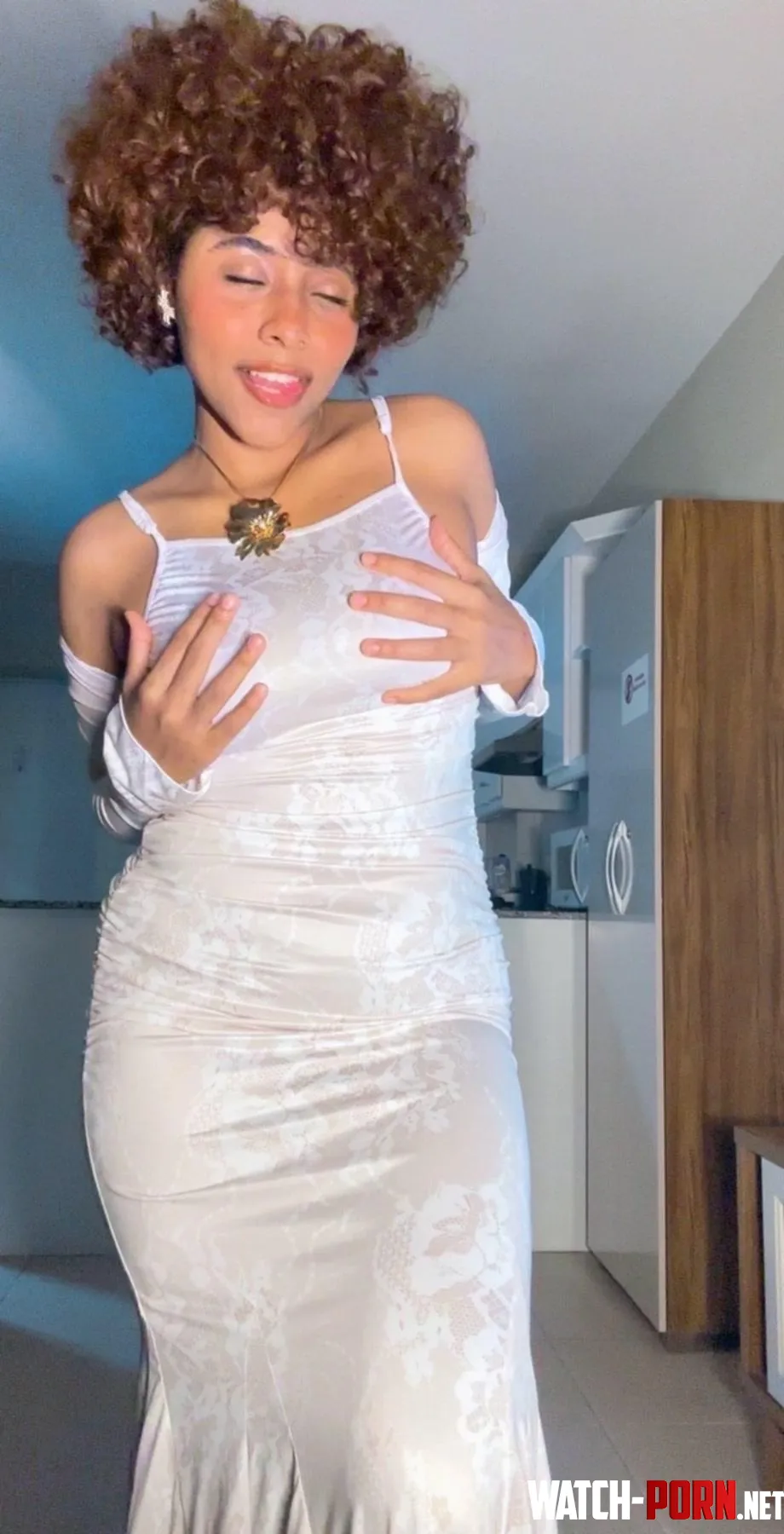 Do i look perfect tonight by SeductiveDiamond