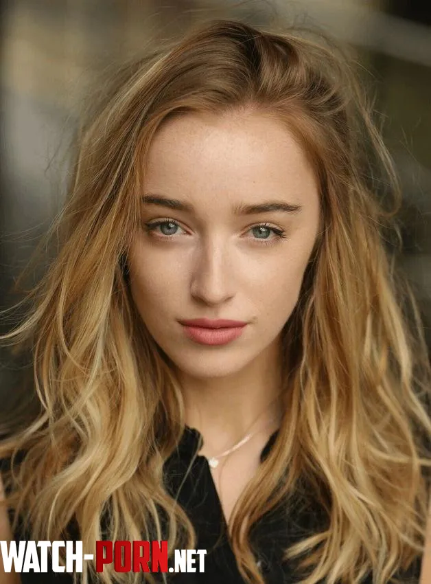 Phoebe Dynevor by Ken789gh