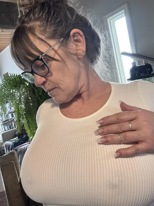 Thumbnail No Bra Thursday Explained by Lilly010969 in Pokies Category