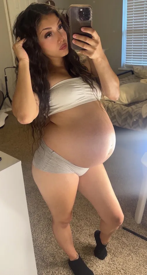 Thumbnail Hot Pregnancy Confessions: DatChickenHead's Big Belly Journey
