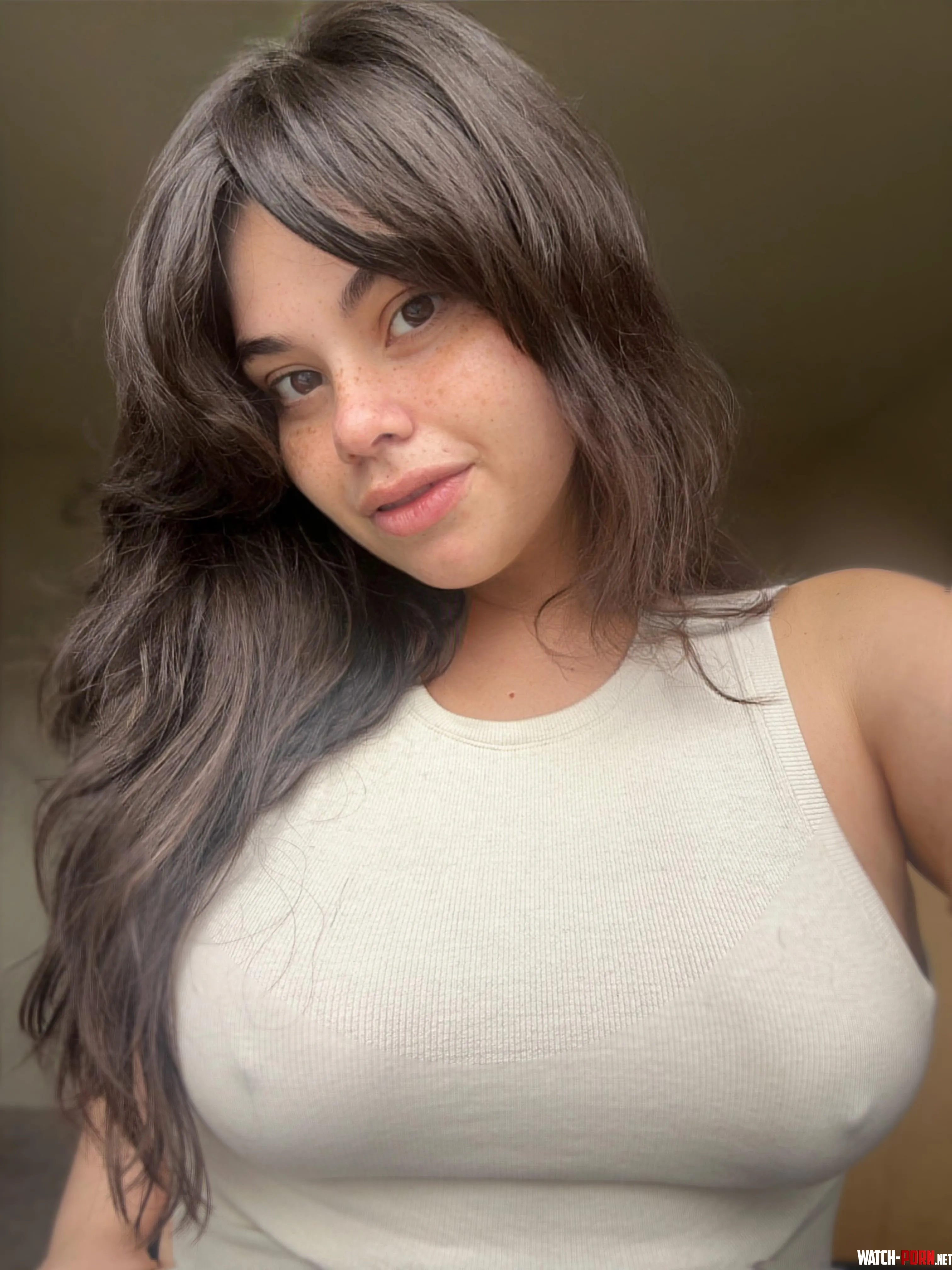 No makeup and no bra by mollyzedolly