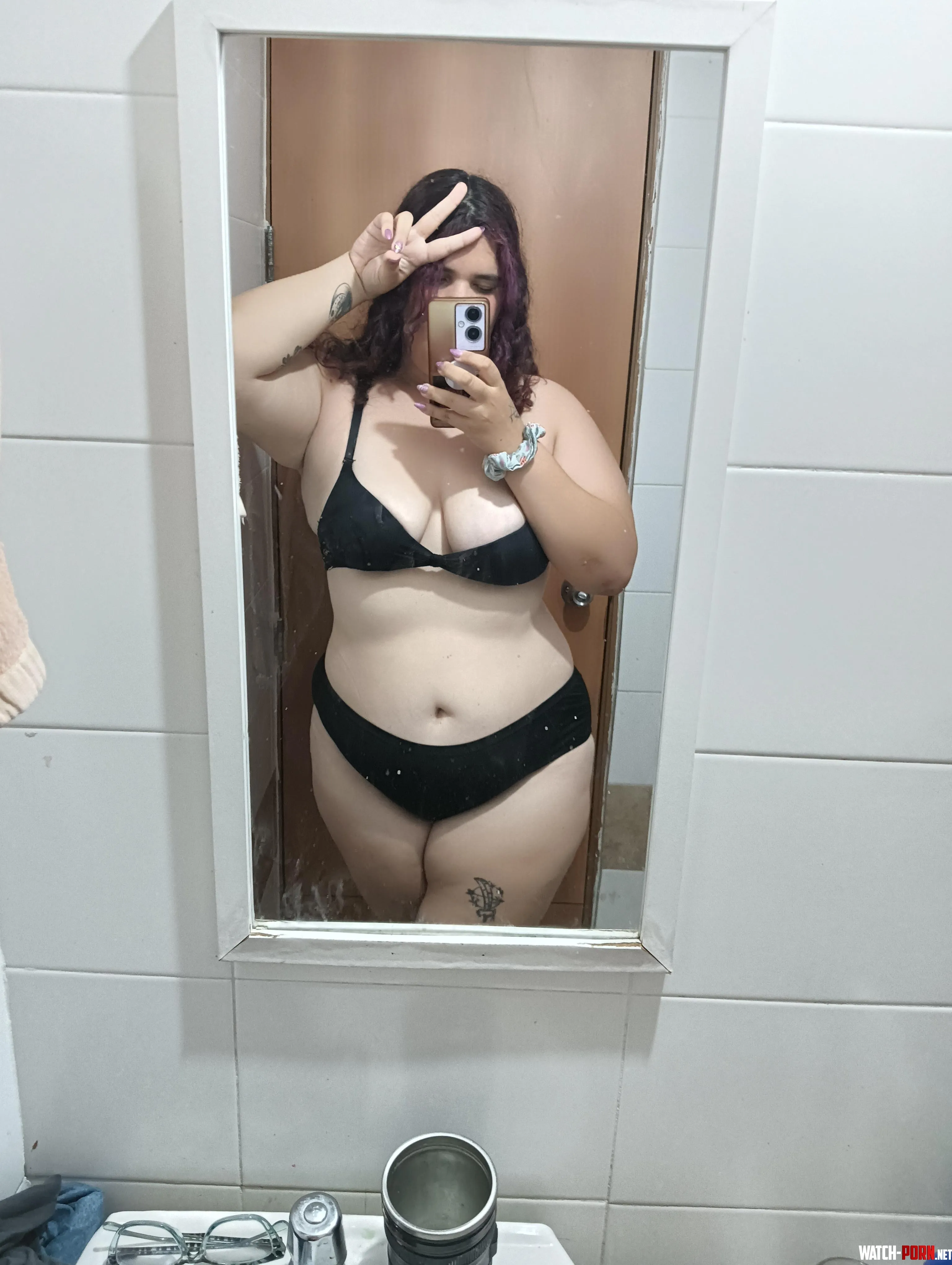 I wanna squirt and cum so much rn  by mizakime