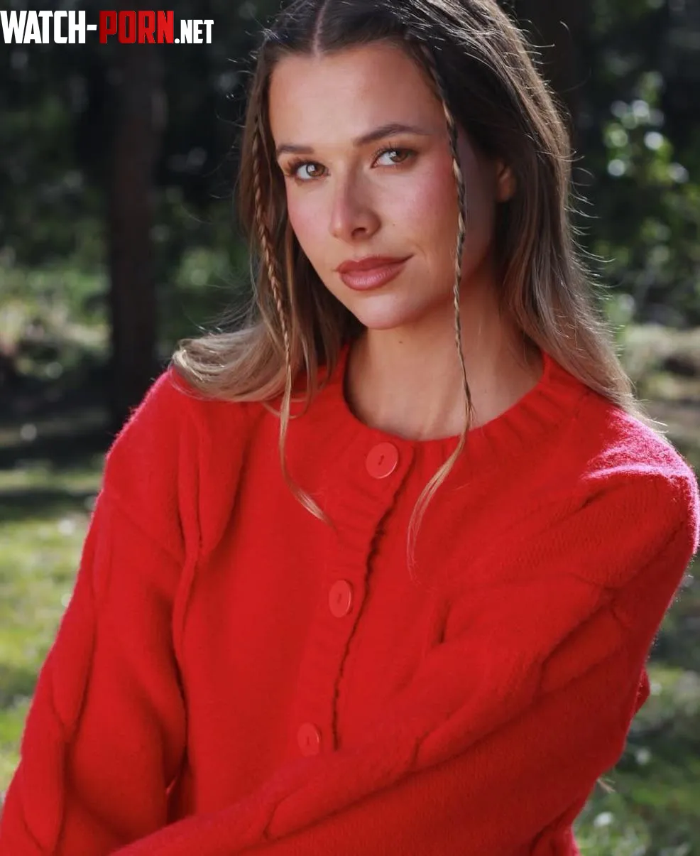Jess Holliday by Rinse-N-Repeat-1990