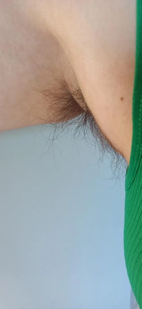 Thumbnail vickylat Embraces Warm Armpits and Hair | HairyArmpits