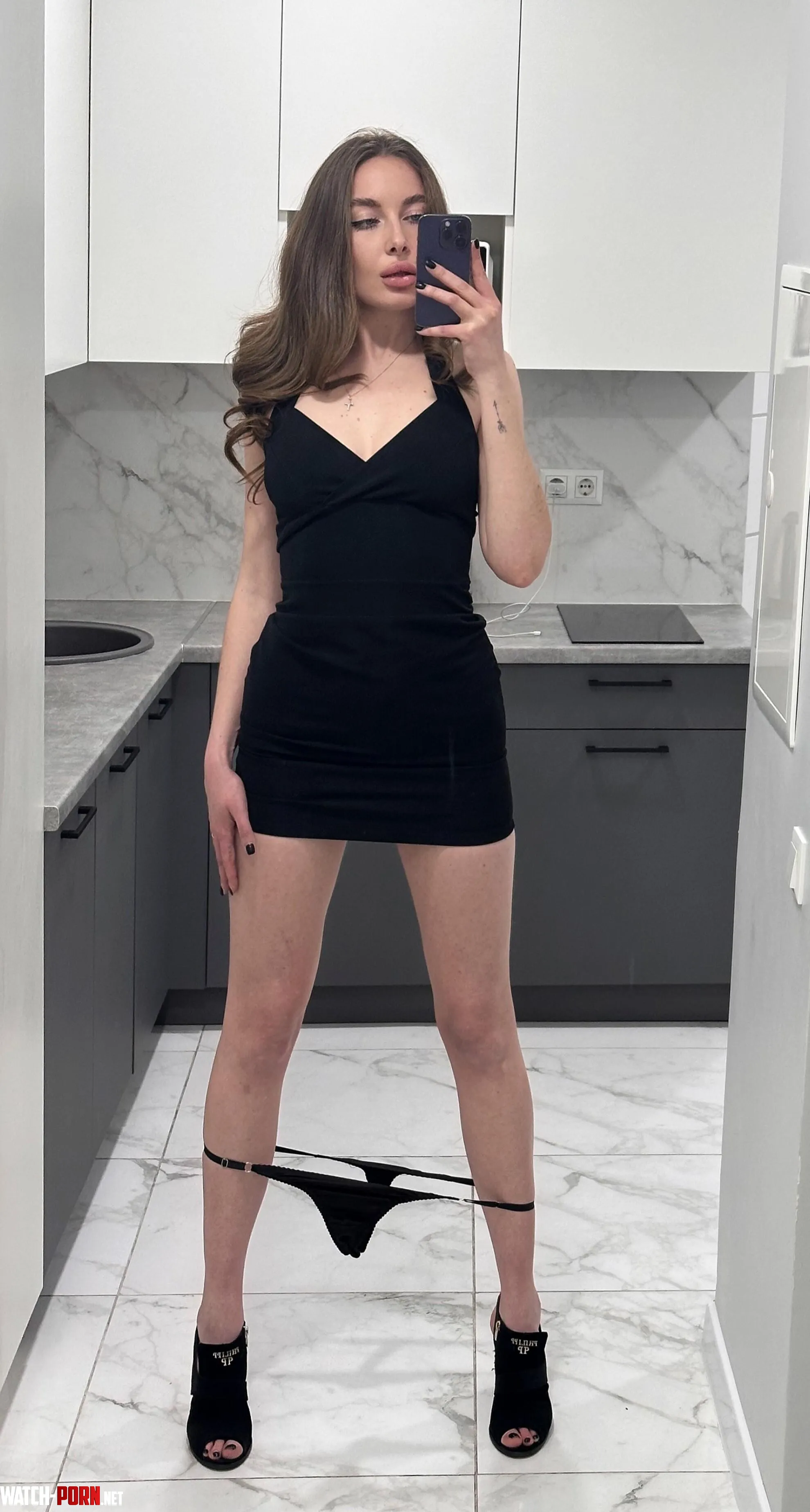 I love to tease in this dress by Ngstonia
