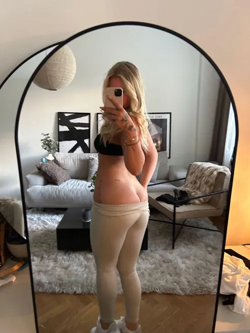 Thumbnail In Need of Some Spanking | bigasses