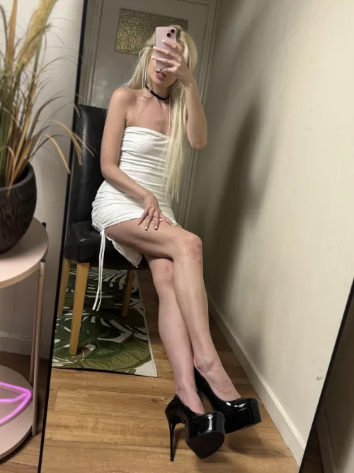 Thumbnail Admire the Beauty of Leggy Creations | LanaPeaches__