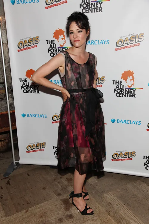 Thumbnail Parker Posey: Exploring the Versatile Career of an Actress - WesleyCoolDude