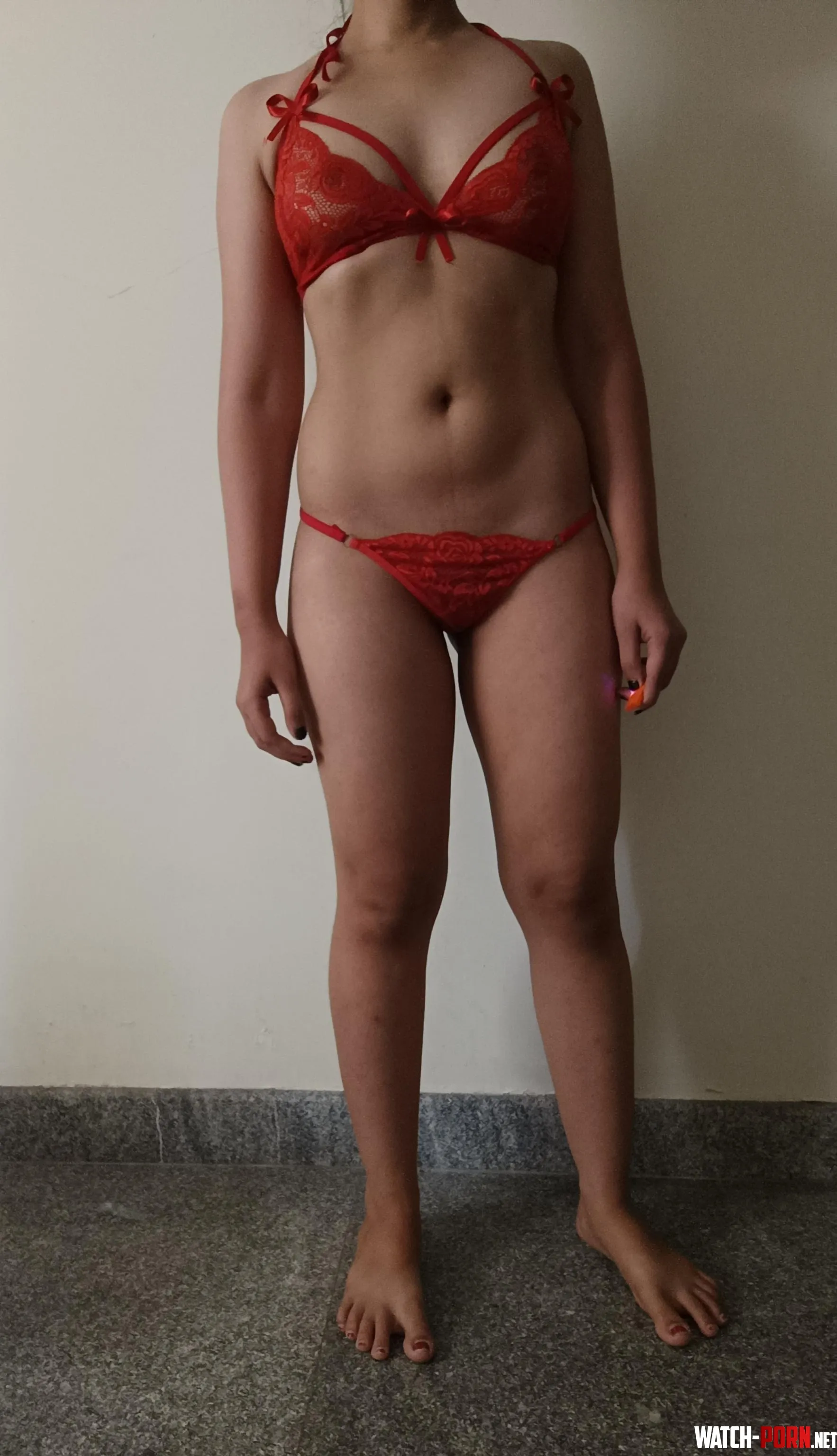 F I love showing off by LochNessieMonster17