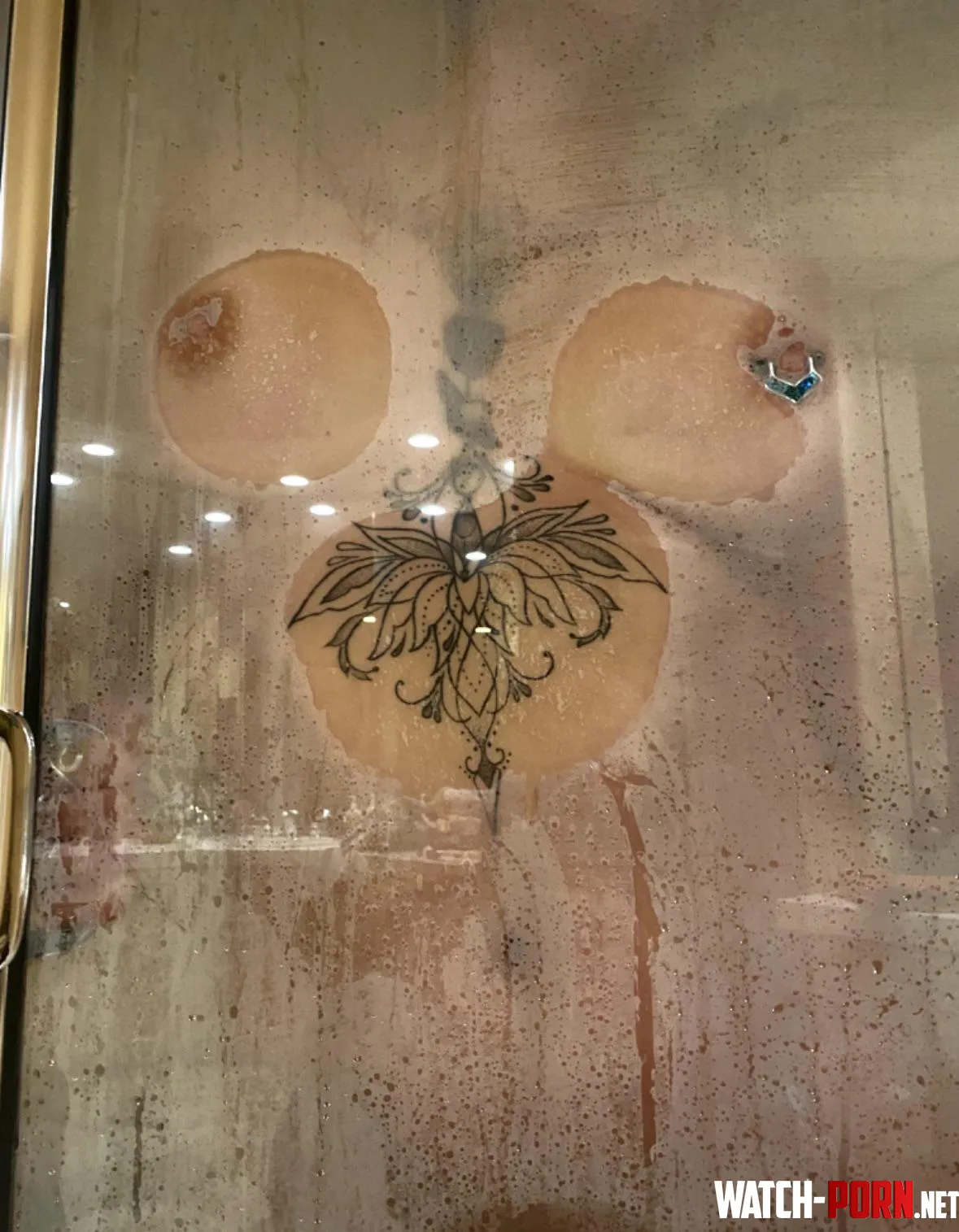 I like my showers steamy and hot by _Fangbang