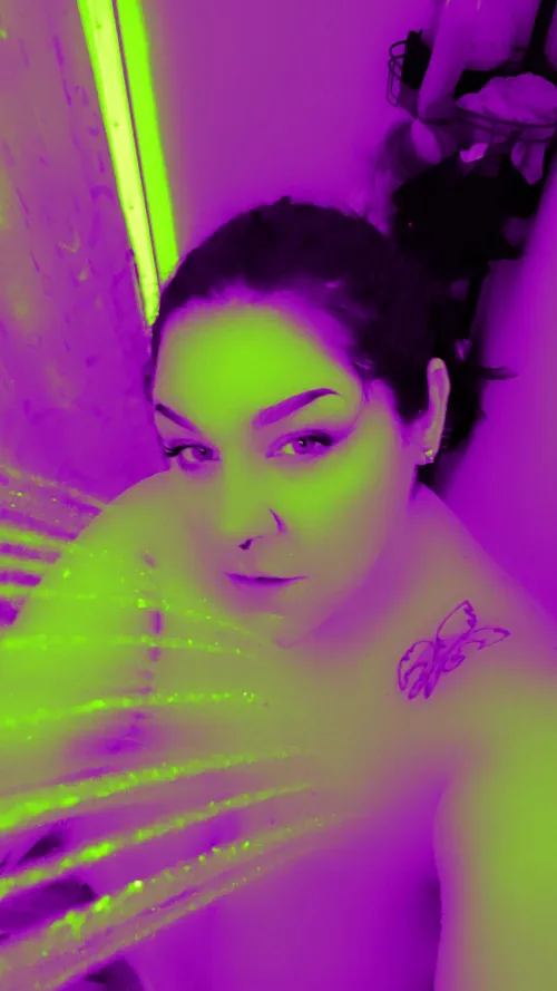 Thumbnail Mommy's Shower Time | skullyj85 | GirlsShowering