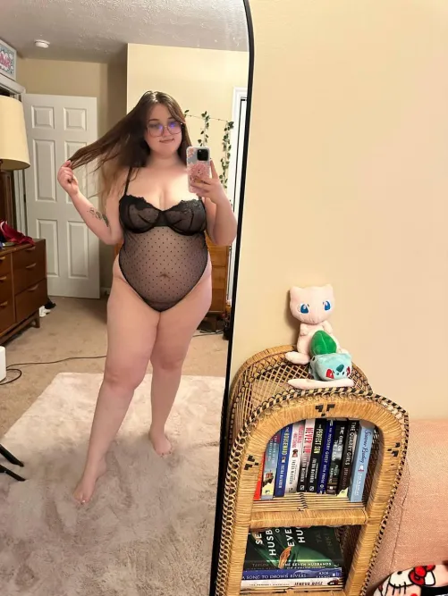 Thumbnail Capturing Attention with yourfairiegf's Story | BBW