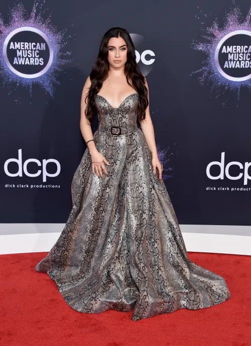 Thumbnail Lauren Jauregui: A Captivating Portrait by figurephilosopher | gentlemanboners