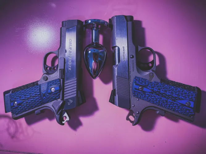 Thumbnail Twin Colt Defenders Fun: Girlswithguns by xoitstrix