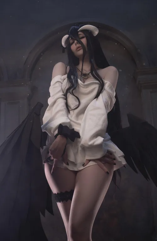 Thumbnail Albedo Transformation: _vinnegal's Overlord Cosplay Masterpiece