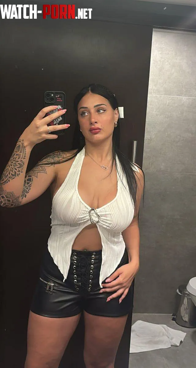Crop tops short but my list of bad ideas is even shorter by CheekyDollX
